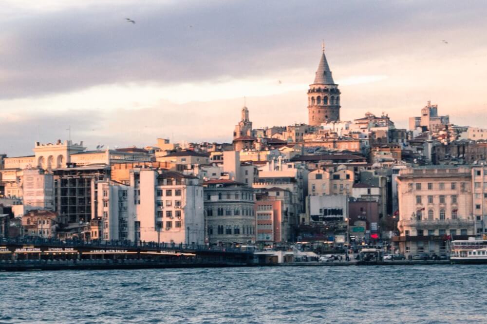 Solo travel in Istanbul - a photo diary ft. what to do with 4 days in Istanbul, Turkey.