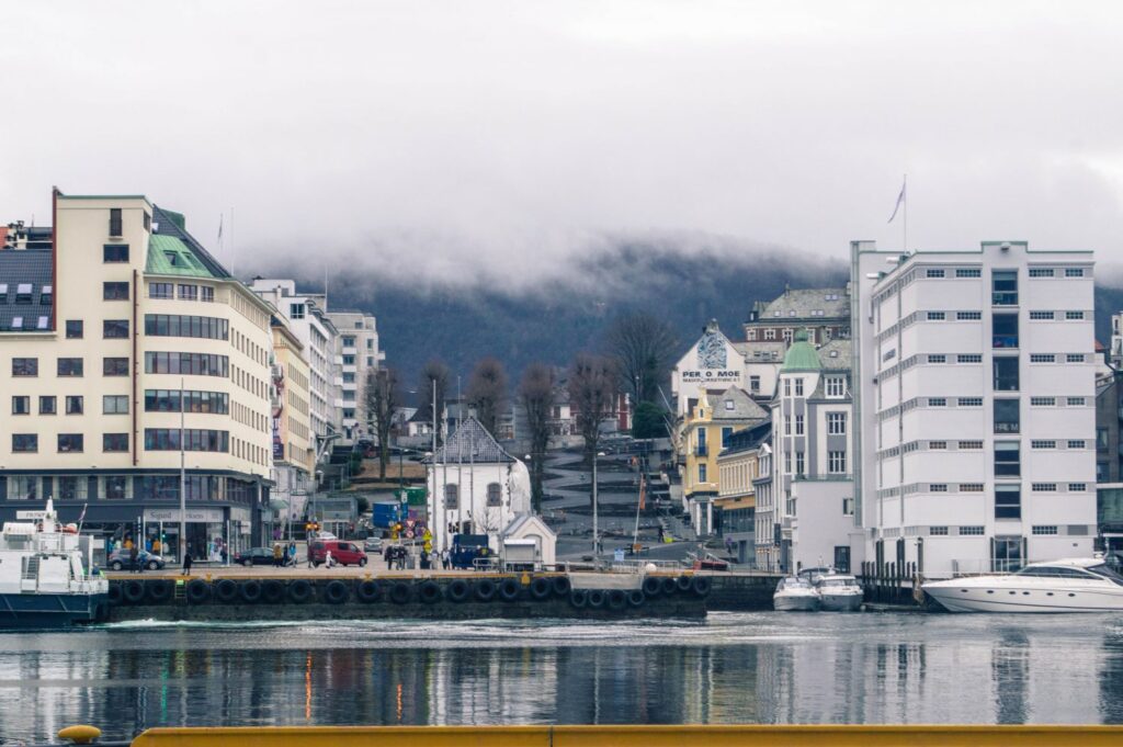 Happy to Wander Bergen-0557