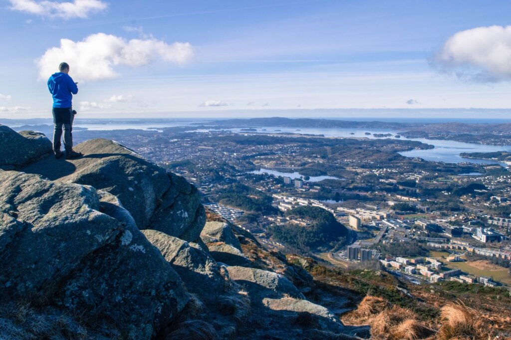 Happy to Wander Bergen-0824