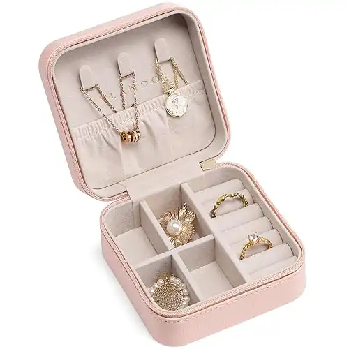An adorable travel-sized jewelry case