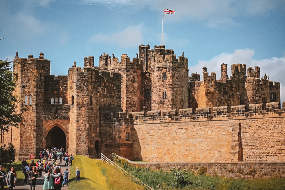 Alnwick Castle, a Harry Potter filming location