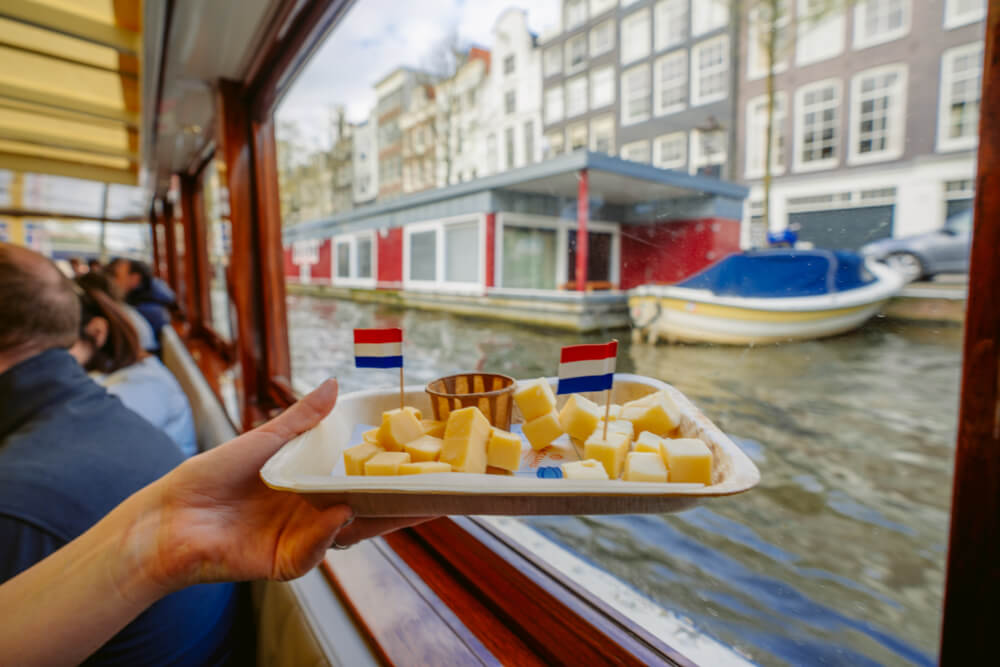 amsterdam booze canal cruise