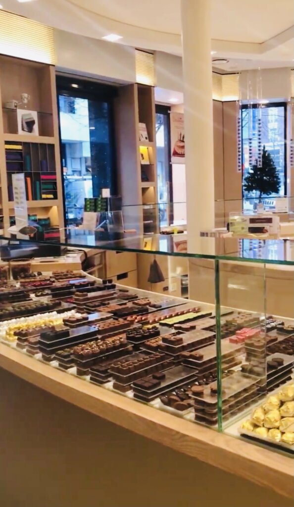 Chocolate del Rey shop in Antwerp with chocolate treats on display