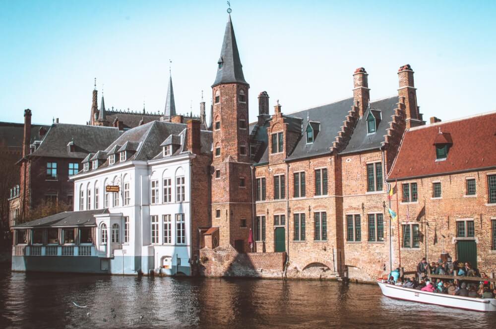 The best itinerary for 2 days in Bruges! A complete itinerary to follow that encompasses all of the main sights in Bruges. A must if you are visiting Belgium! #Belgium #Travel #Bruges