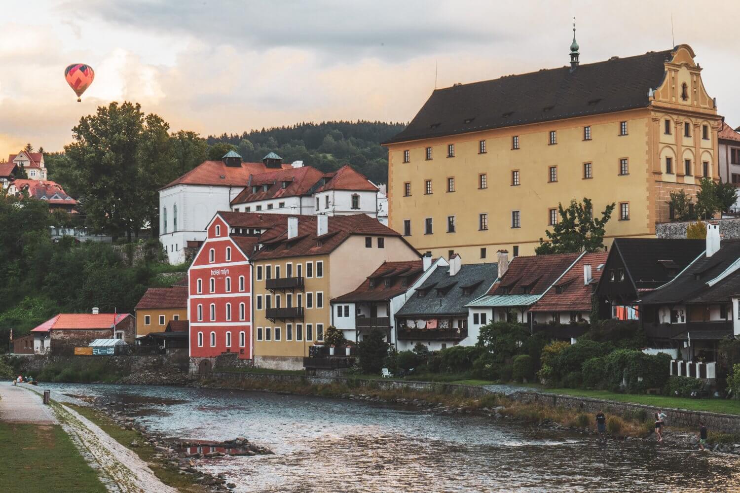 cesky krumlov travel guide