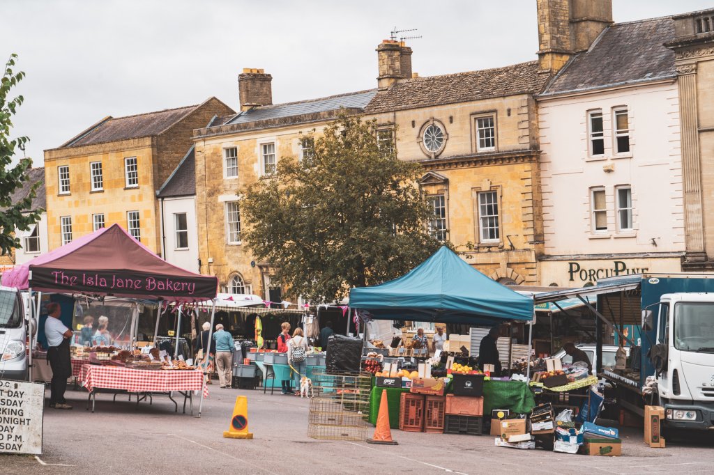 A farmer's market in the main square of Chipping Norton.