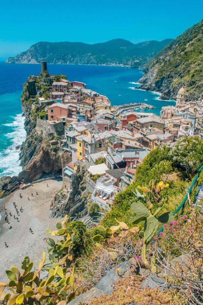 Wow-the best Cinque Terre, Italy guide out there! Vat alle belangrijke must-dos samen tijdens een bezoek aan Cinque Terre. Mis dit niet als je van plan bent om naar Italië te reizen. #Italy #CinqueTerre # Wanderlust't miss this if you're planning on travelling to Italy. #Italy #CinqueTerre #Wanderlust