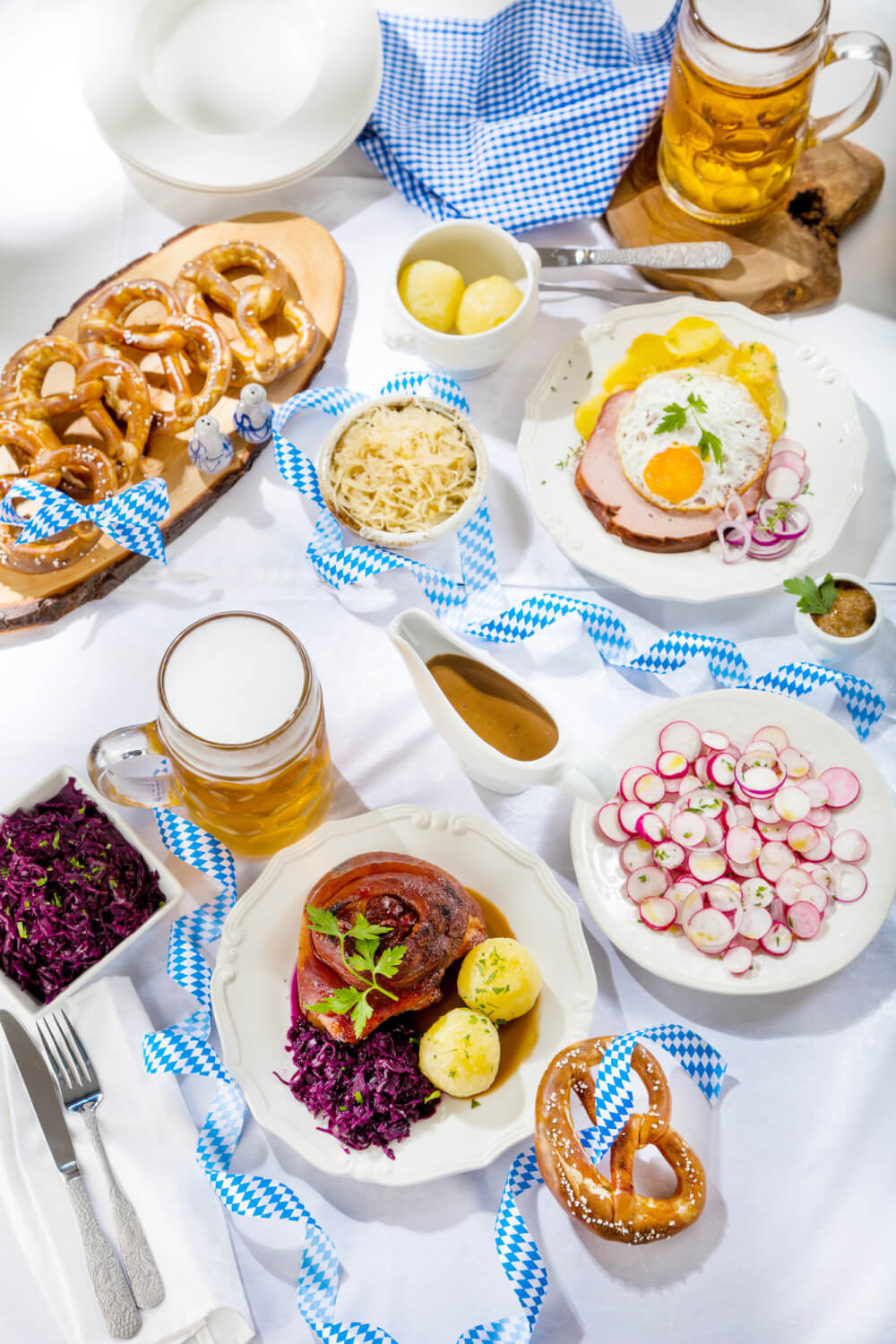 10 Awesome Ideas For Throwing An Oktoberfest Themed Party