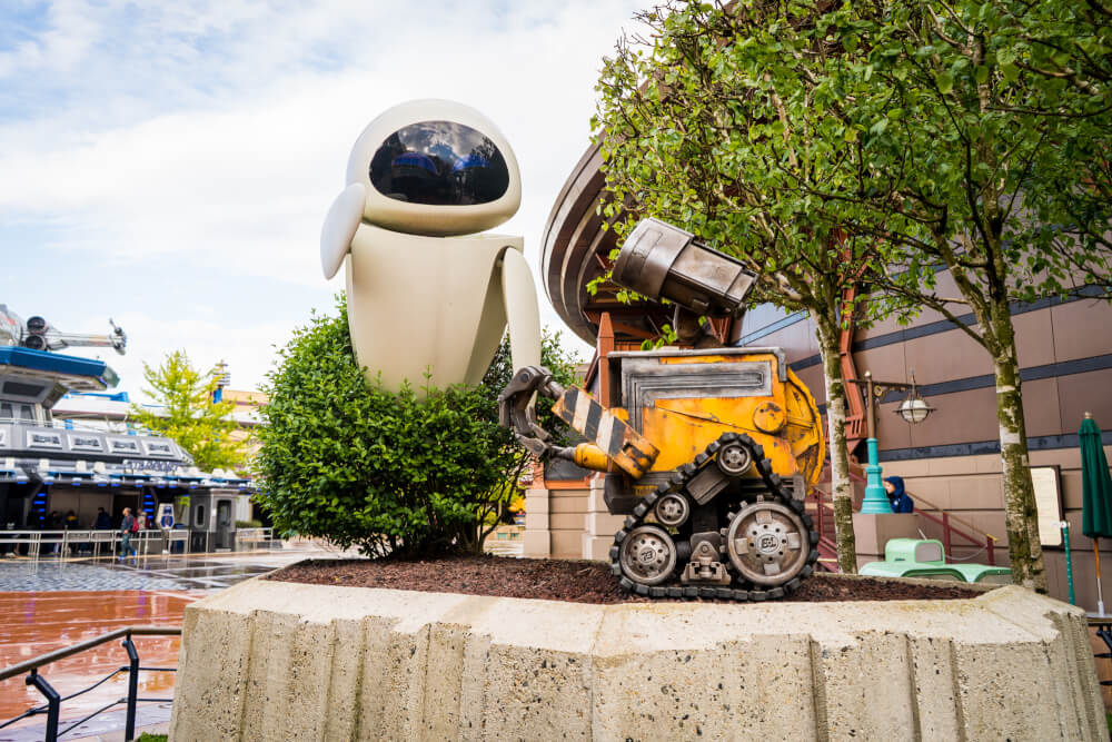 WALL-E and EVE at Disneyland Paris