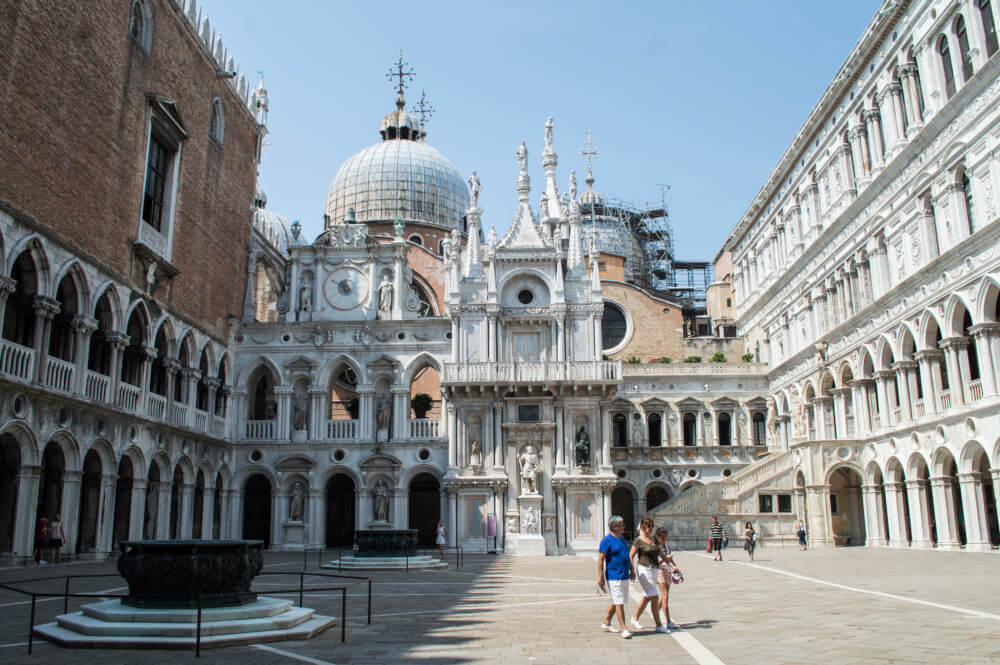 tourist in venice