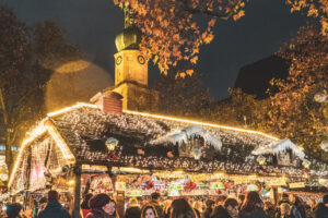 Düsseldorf Christmas Markets Guide 2023: Where to Go, What to Eat & More!