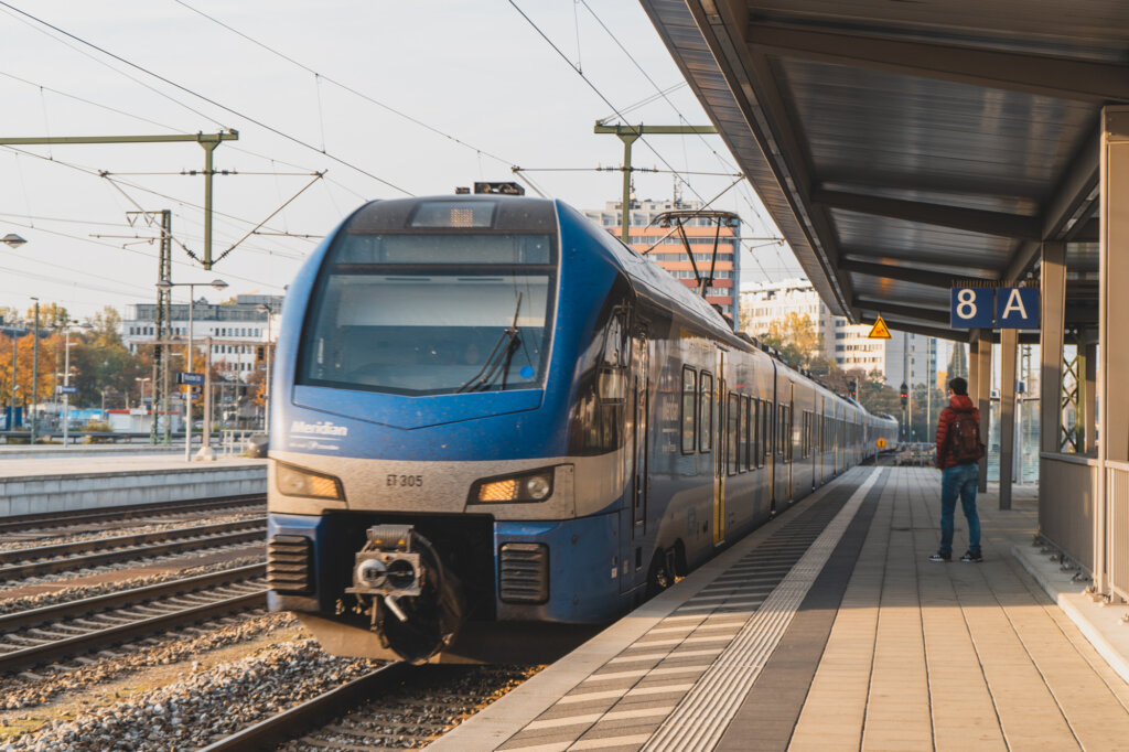 Blue Meridian train arriving in Munich