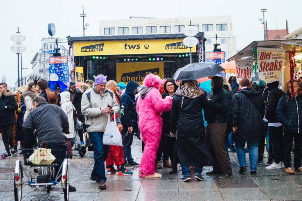 What's it like to celebrate Fasching in Munich? Click through for a fun story of one blogger's 1st time celebrating Fasching in Germany (while of course, wearing a banana suit).