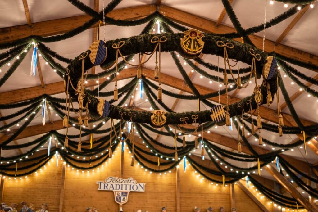 10 Awesome Ideas For Throwing An Oktoberfest Themed Party