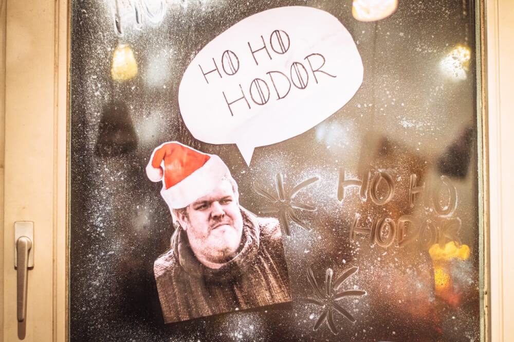 Game of Thrones Christmas inspiration! Click through to see awesome Game of Thrones Christmas decor filled with puns. #GameOfThrones #Puns #Christmas