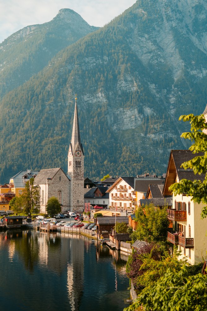 Fairytales, Bones & Cans of Air: A Mildly Entertaining Tour Through Hallstatt, Austria