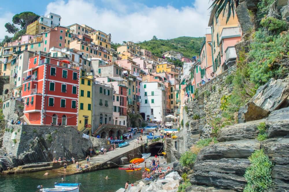 Wow - najlepszy przewodnik po Cinque Terre, Włochy! Podsumowuje wszystkie ważne atrakcje podczas wizyty w Cinque Terre. Nie przegap tego, jeśli planujesz podróż do Włoch. #Italy #CinqueTerre # Wanderlust't miss this if you're planning on travelling to Italy. #Italy #CinqueTerre #Wanderlust