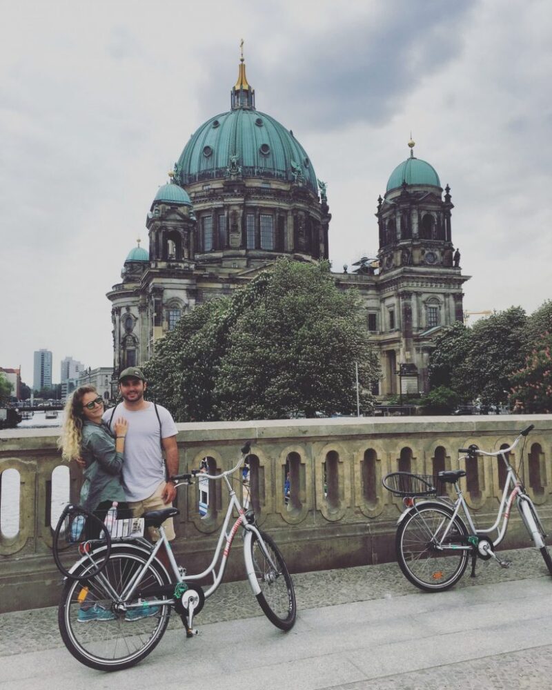 How to Find the Cheapest Plane Tickets to Europe