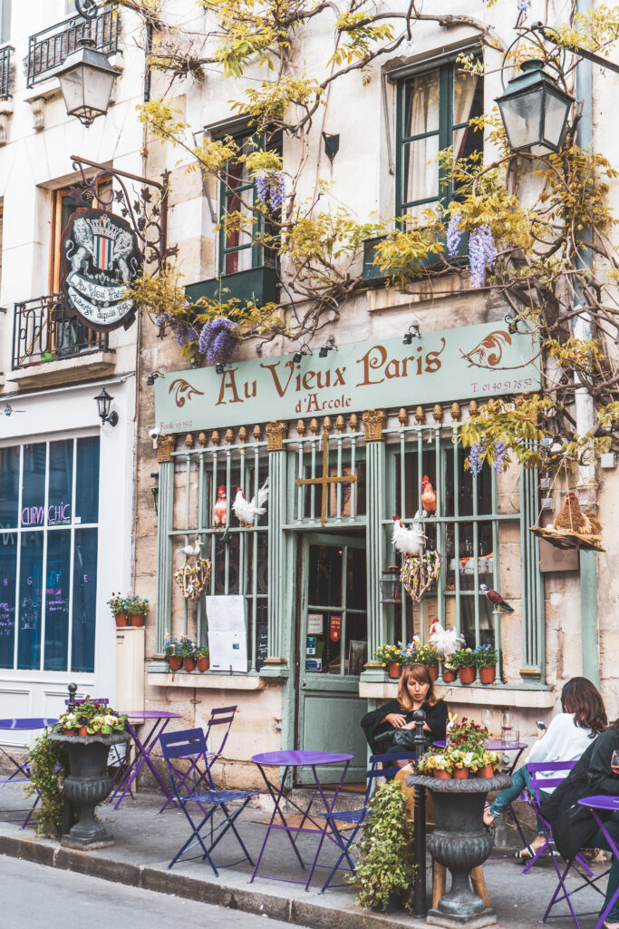 Beautiful cafe in Paris au Vieux Paris