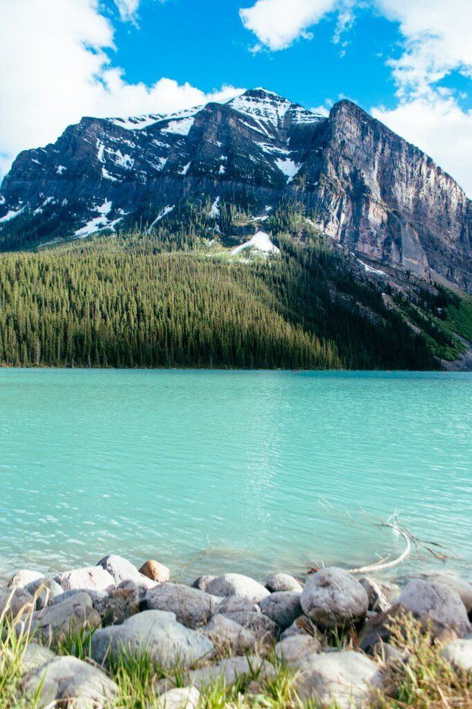 Absolutely stunning set of photos from Banff National Park in Alberta, Canada! These photo guide to Banff will have you booking a ticket immediately. Includes photos of Lake Louise, Lake Moraine, Peyto Lake and more. #Alberta #Canada #LakeLouise #PeytoLake #MoraineLake