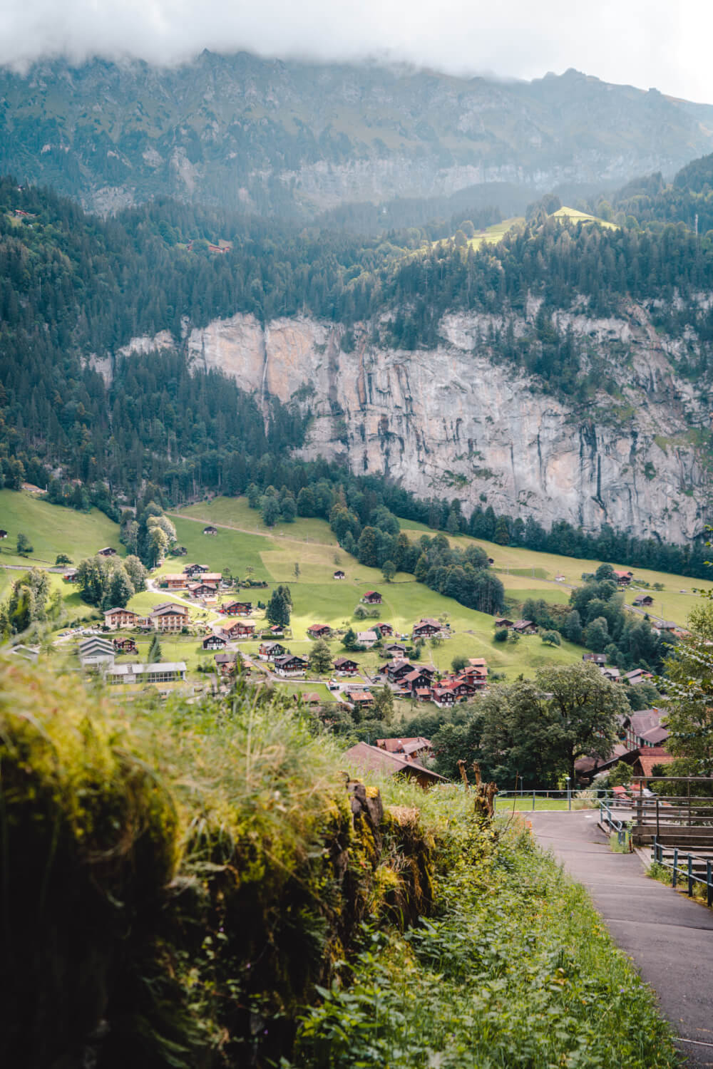 Gorgeous view over Lauterbrunnen Valley while hiking up to Mürren.
