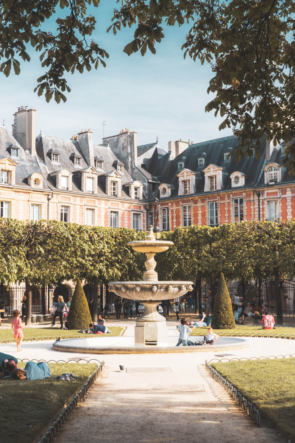 Place des Vosges in le Marais in Paris