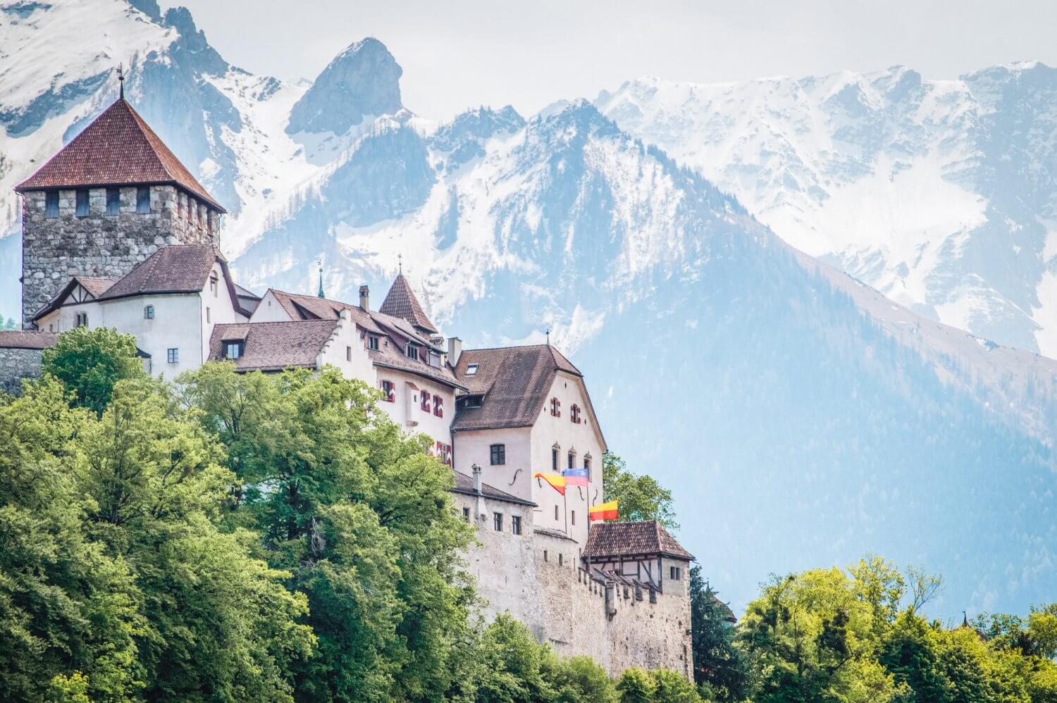 Liechtenstein Merupakan Negara Kecil yang Terletak di Antara Austria dan Swiss