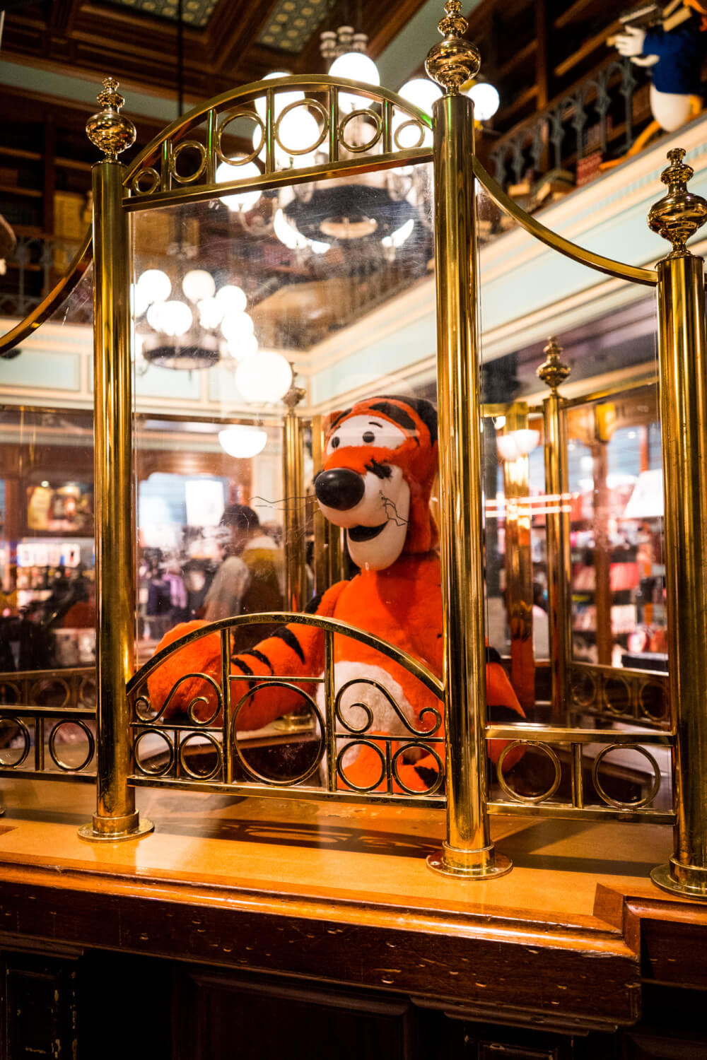 Tigger audio animatronic at the Storybook Store at Disneyland Paris