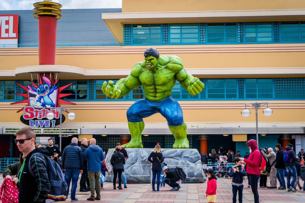 Colossal Hulk at the Marvel Season of Heroes in Disneyland Paris