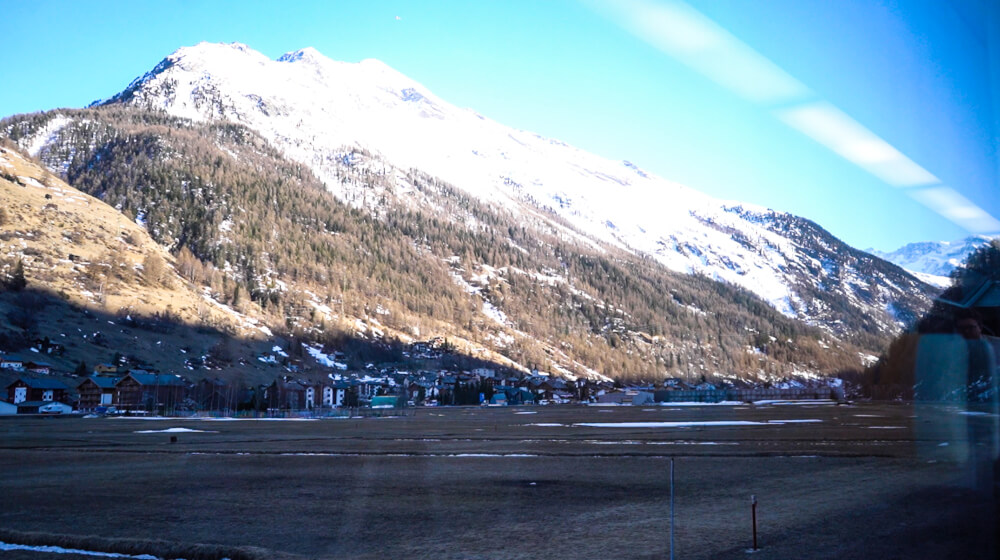 Mattherhorn Gotthard Bahn scenic Swiss train 