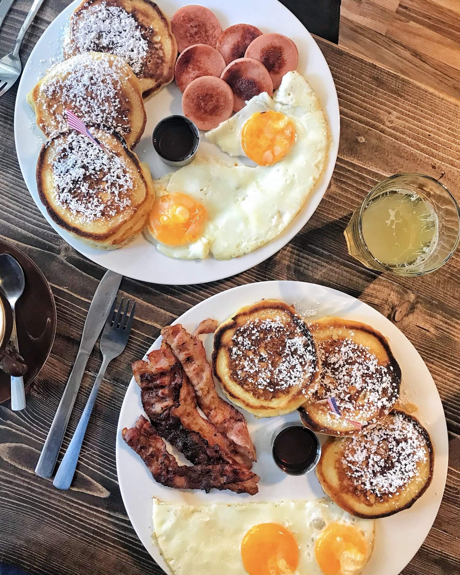 Breakfast видео. Американ Брекфаст. Завтрак. Вкусный завтрак. Традиционный американский завтрак.