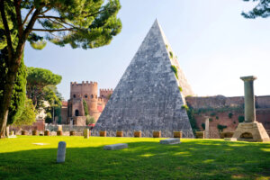 Pyrmid In Rome 35 Unique and Fun Things to do in Rome, Italy