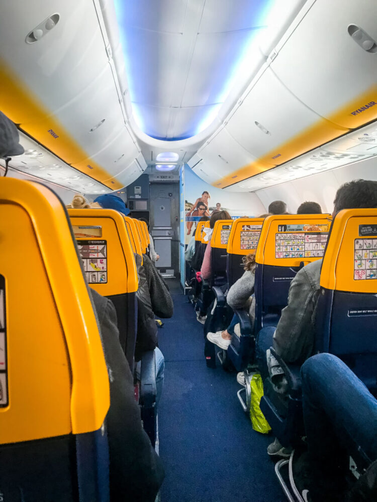 Ryanair Review 2021 Is Ryanair a Good Airline? [Read Before Booking]