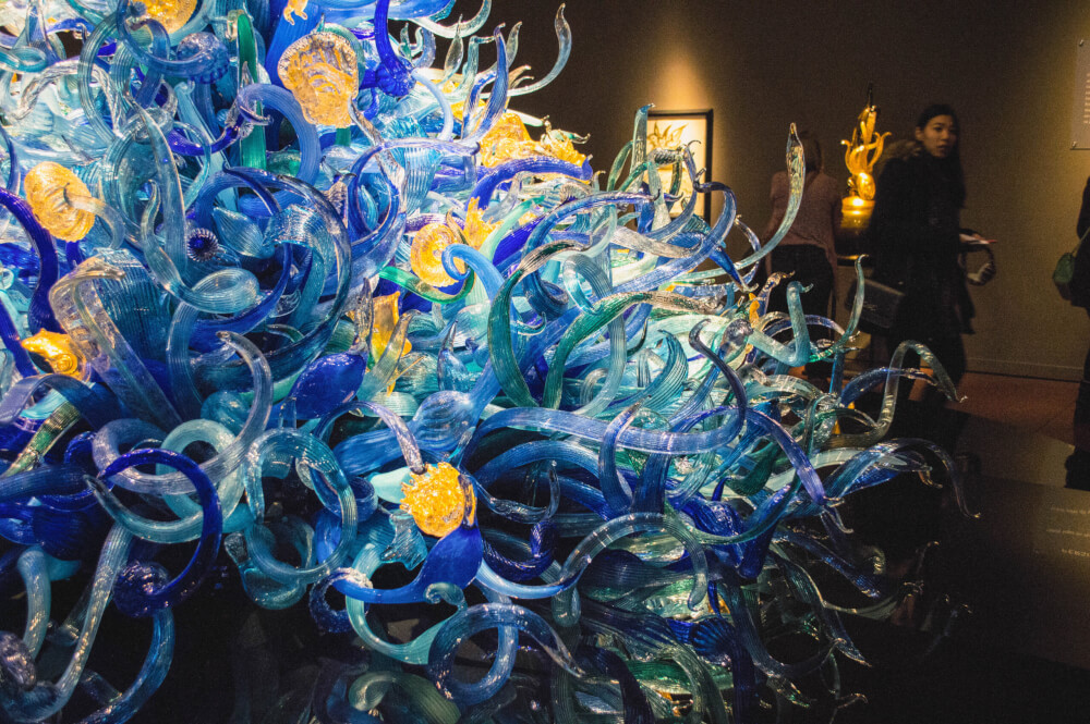 How to Visit the Chihuly Garden & Glass Museum in Seattle [Tickets & Tips]