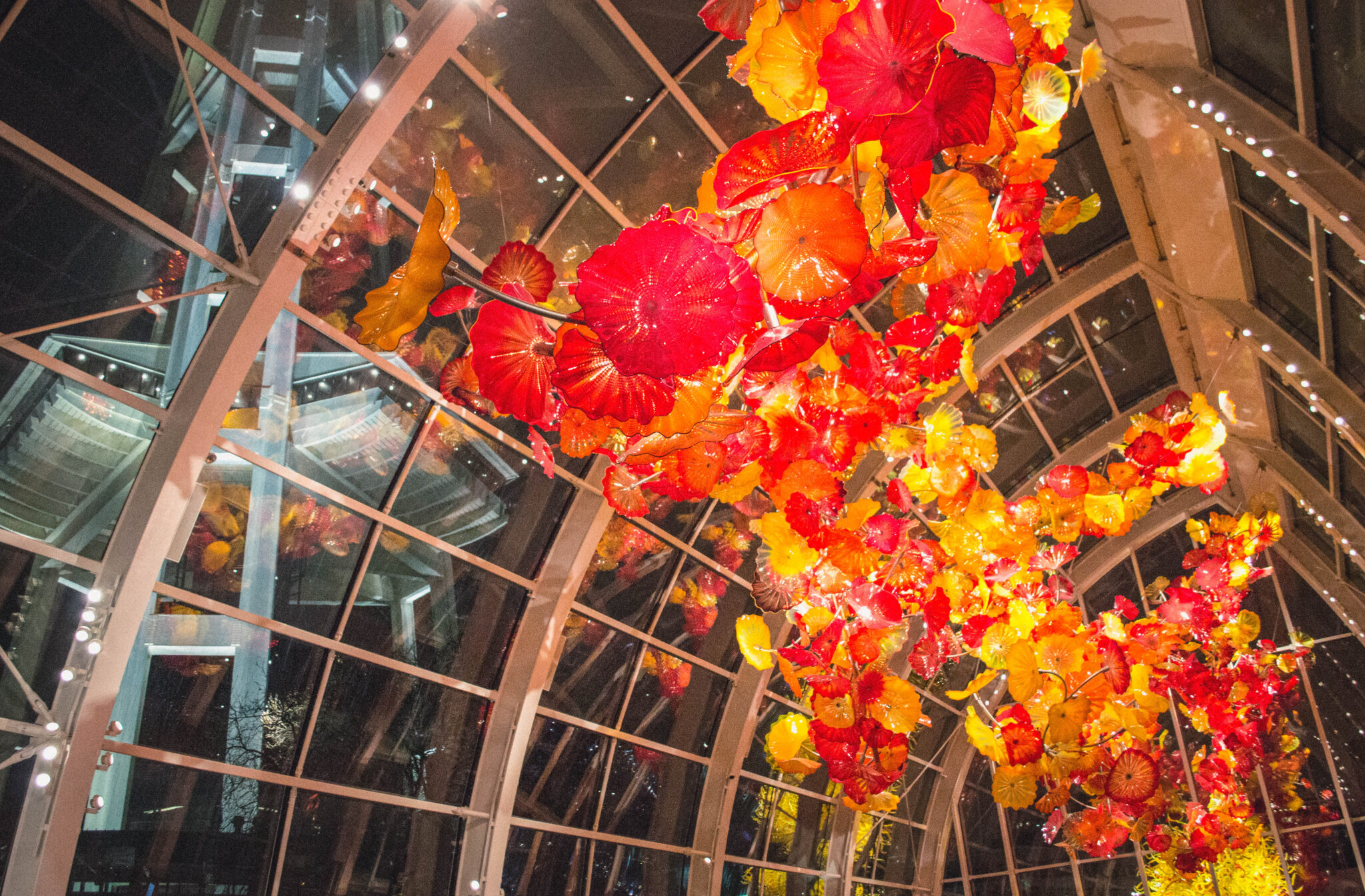 How To Visit The Chihuly Garden And Glass Museum In Seattle Tickets And Tips 3931