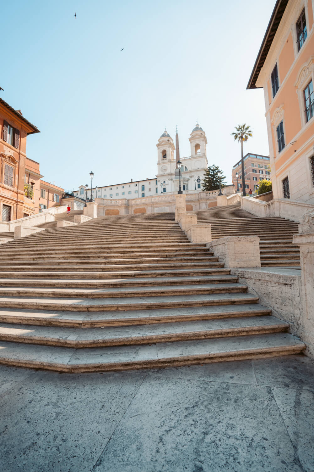 best way to travel rome