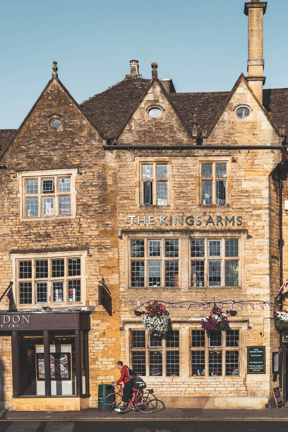 A beautiful crooked limestone pub in Stow on the Wold, England.