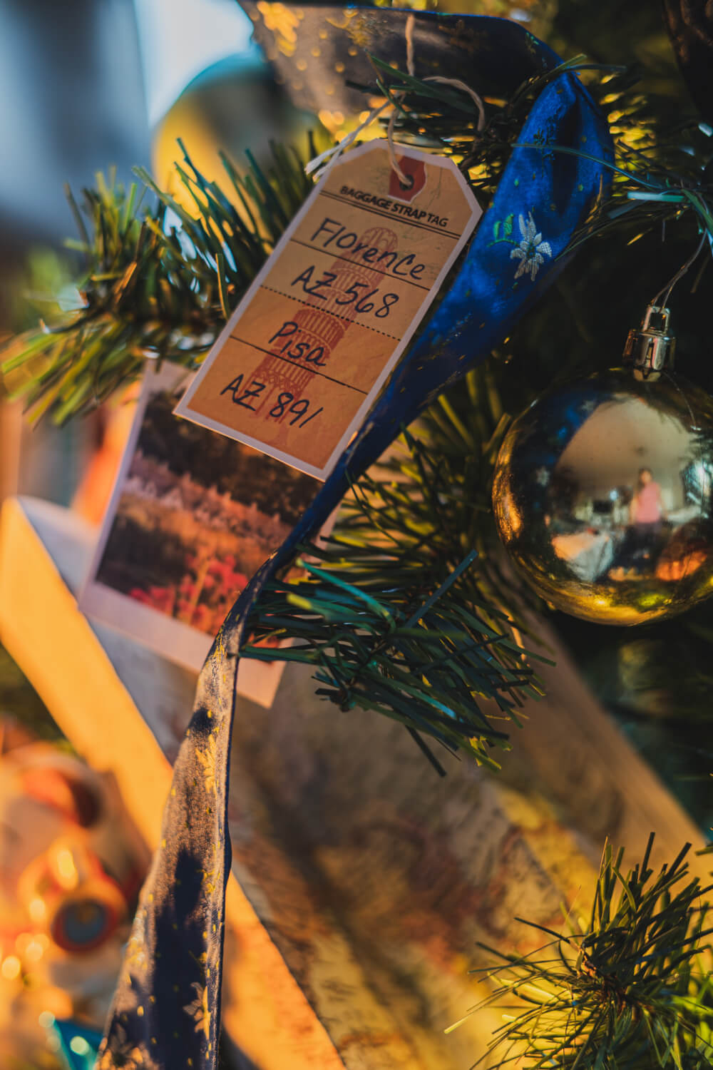 How to Make the PERFECT Travel Themed Christmas Tree! [2024]