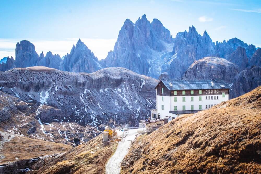 Absolutely stunning photos of the Dolomites in Italy! This post is travel inspiration at its finest, inspiring you to travel to Italy, travel to Europe and beyond! #italy #europe #travel #photography