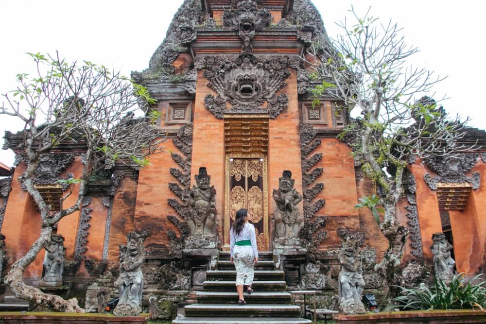 Awesome cultural things to do in Bali! Consider this your Bali, Indonesia culture bucket list. So many cool things to see and do - here's a few you can't miss.