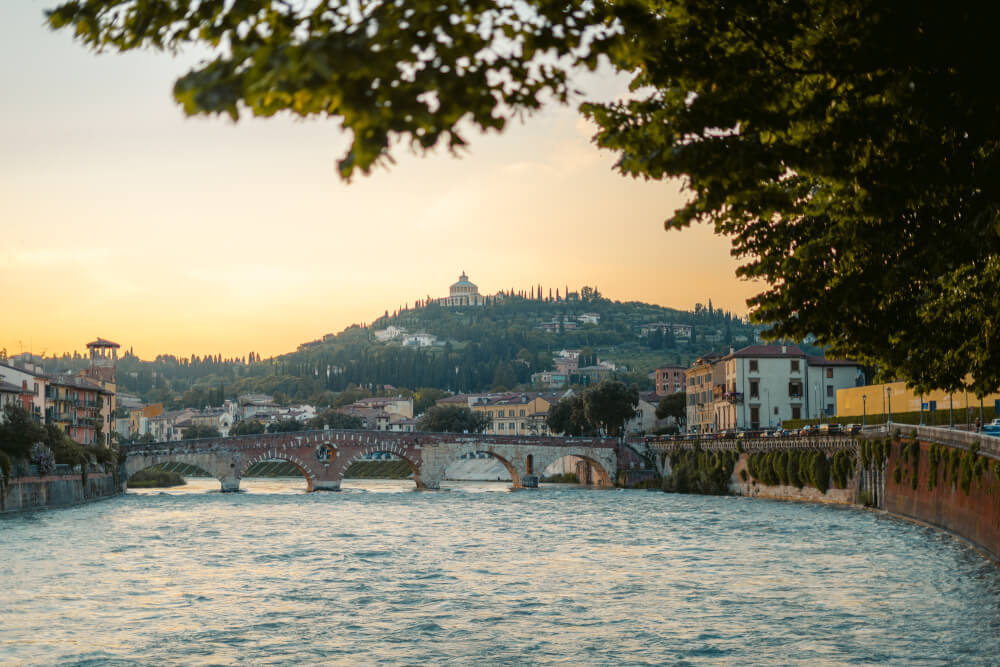 tourist centre verona