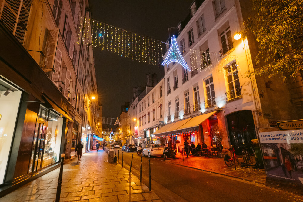 visit paris at christmas