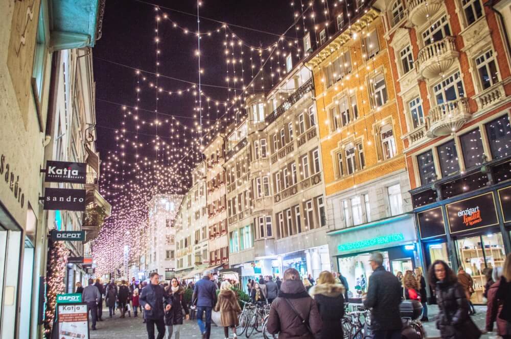 The BEST Christmas markets in Switzerland. If you're looking for a thorough and comprehensive Switzerland Christmas guide, this is it! The ultimate Switzerland Christmas market bucket list. #ChristmasMarkets #Switzerland #Europe #Christmas
