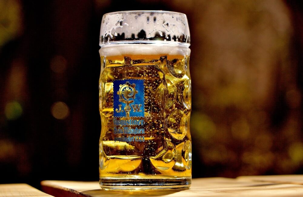 What to drink at Oktoberfest! This Oktoberfest drinks guide will walk you through your options so that you are prepared to hit up the world's largest beer festival - Munich, Germany's Oktoberfest.