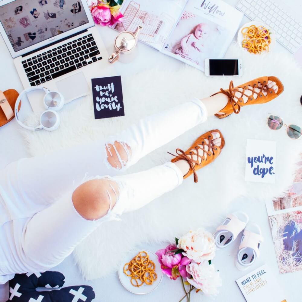 Yes, finally social media strategies for bloggers that ACTUALLY work! This no BS guide/series on leveraging social media for bloggers is a must-read, especially for those seeking substantial advice that goes beyond the vague basics like 'engage'.