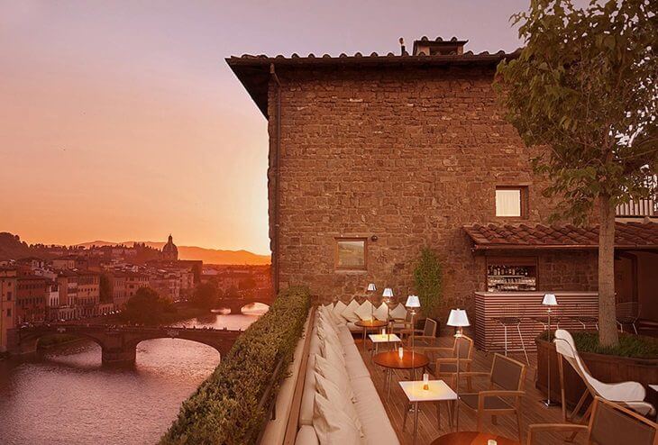 Florence, Italy is the perfect getaway spot for a girls' weekend! Click through for an awesome guide on how to fill your itinerary for a ladies' getaway in Florence.
