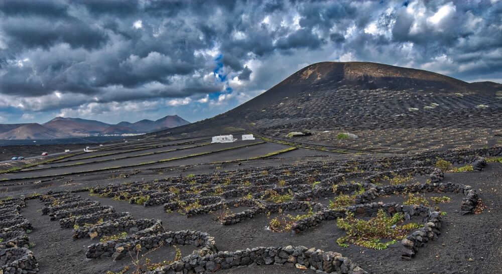 Incredible things to do in Lanzarote, one of the most beautiful Canary Islands in Spain. #Lanzarote #Spain #CanaryIslands #Travel