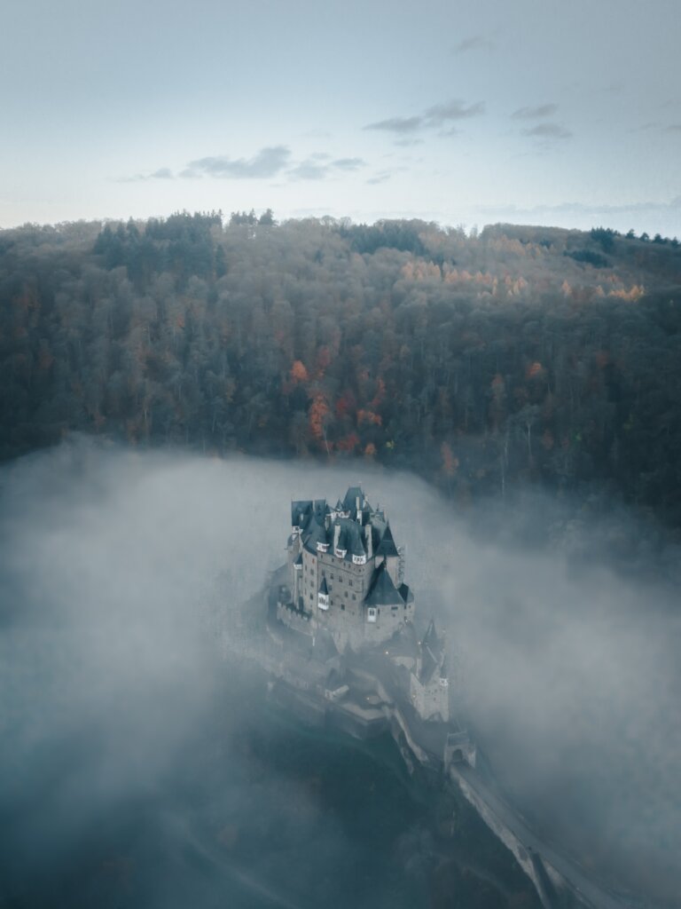 eltz castle tour from frankfurt